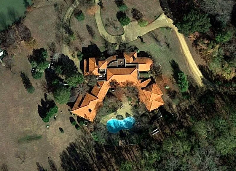 Morgan Freeman House: The Mississippi Pad - Urban Splatter