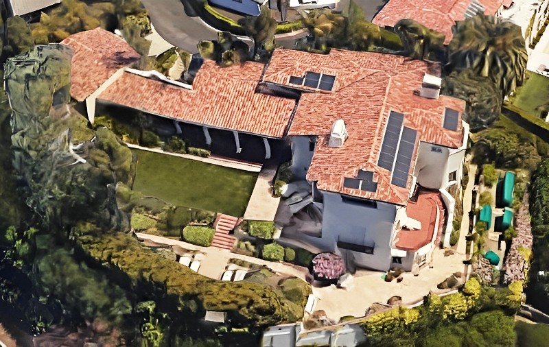 Michael Richards House: The California Mansion - Urban Splatter