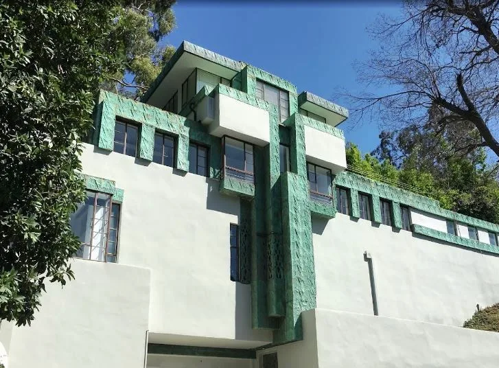 Samuel Novarro House: The Los Angeles Estate - Urban Splatter