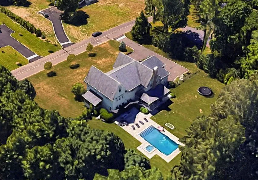 Dan Orlovsky House: The Connecticut Compound - Urban Splatter