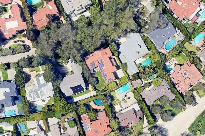 Tom Hanks House: The Former California Home - Urban Splatter