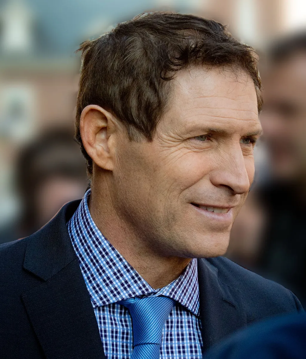 Steve Young Net Worth: NFL Legends $200 Million Success Story - Urban ...