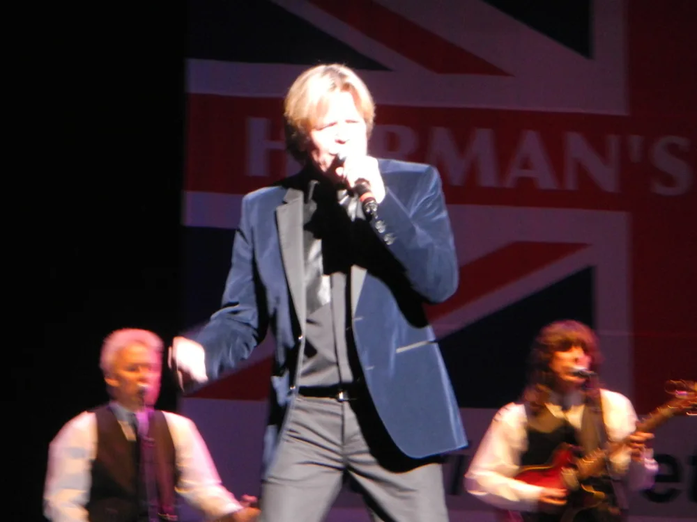 Peter Noone Net Worth: From Hermans Hermits to ICONic Success - Urban ...